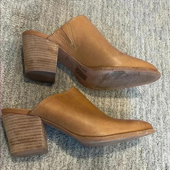 Madewell Brown Leather Mules 6.5 - Barely Worn - Picture 2 of 5